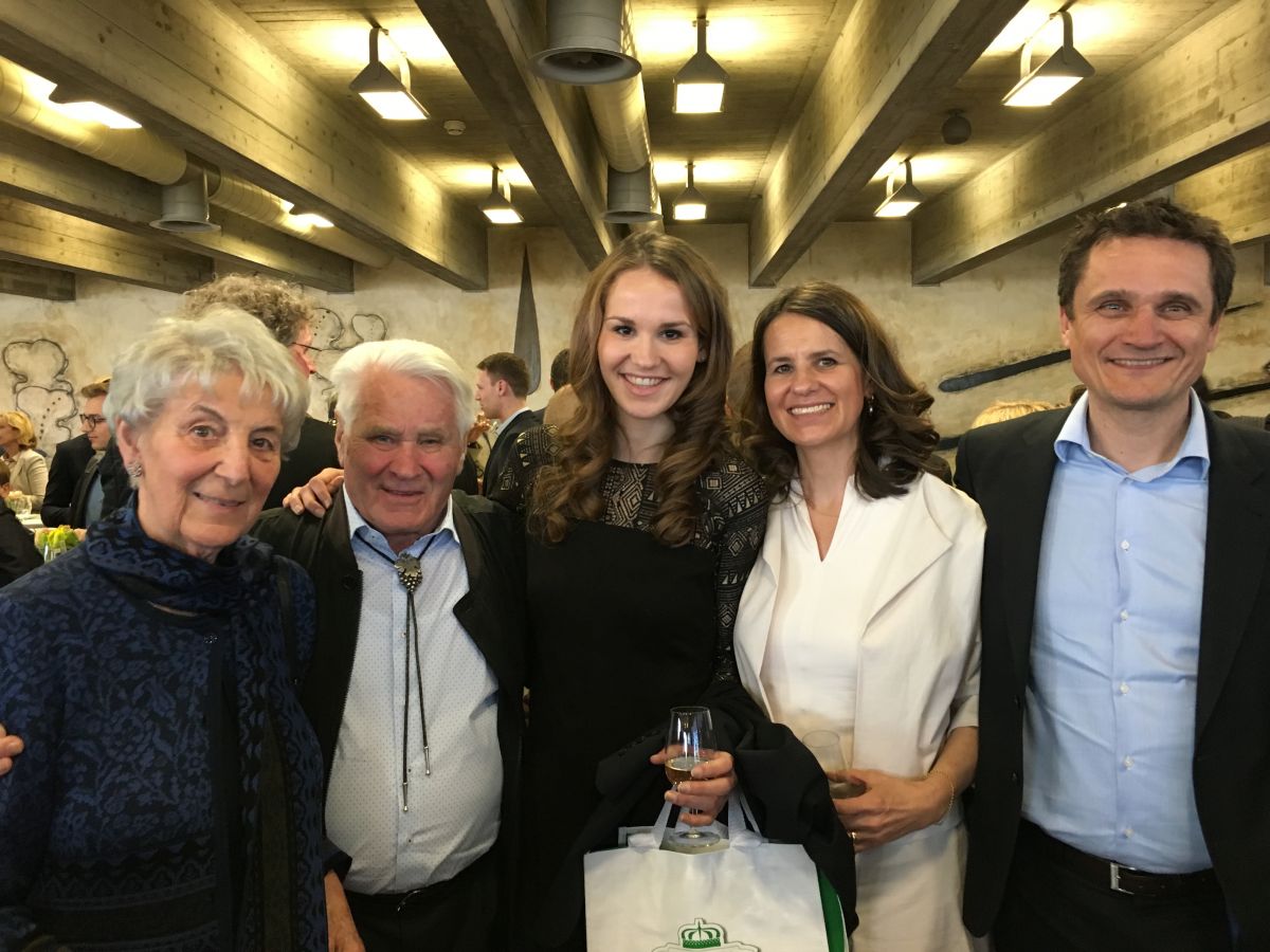 Zarah Kronbach - Graduation St. Gallen with Family