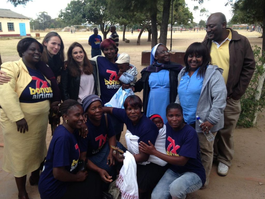 Andrew Nyambayo CARE VIVA Zimbawbwe Domboshava 2016 06 25 Group Picture 3