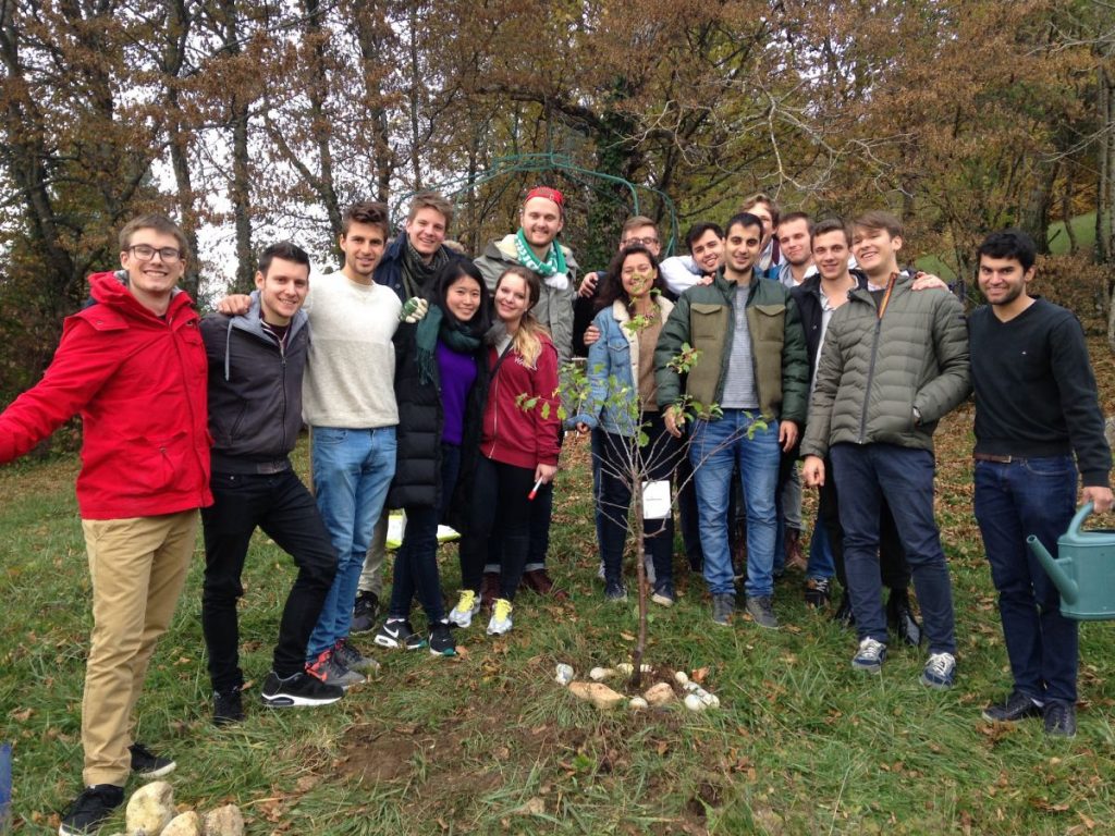 2016-11-02-hotonnesta-course-st-gallen-group-tree-plant-1